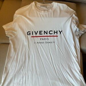 Authentic Givenchy T Shirt Rare S fit like L